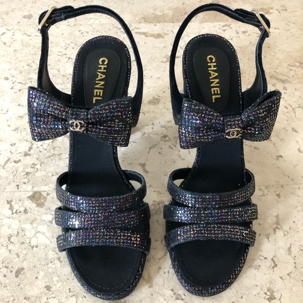 ❌SOLD❌NEW Authentic Chanel Samdals - Picture 2 of 8